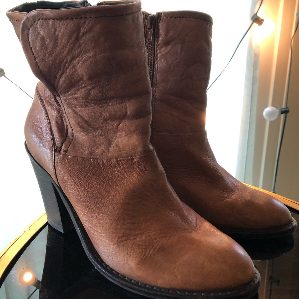 Steve Madden Genuine Leather Ankle Boots